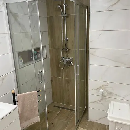 Dream House * Paraćin